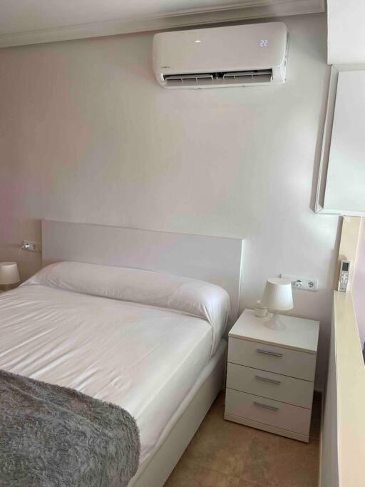 Estudio Con Vistas Al Mar Apartman La Pineda Kültér fotó